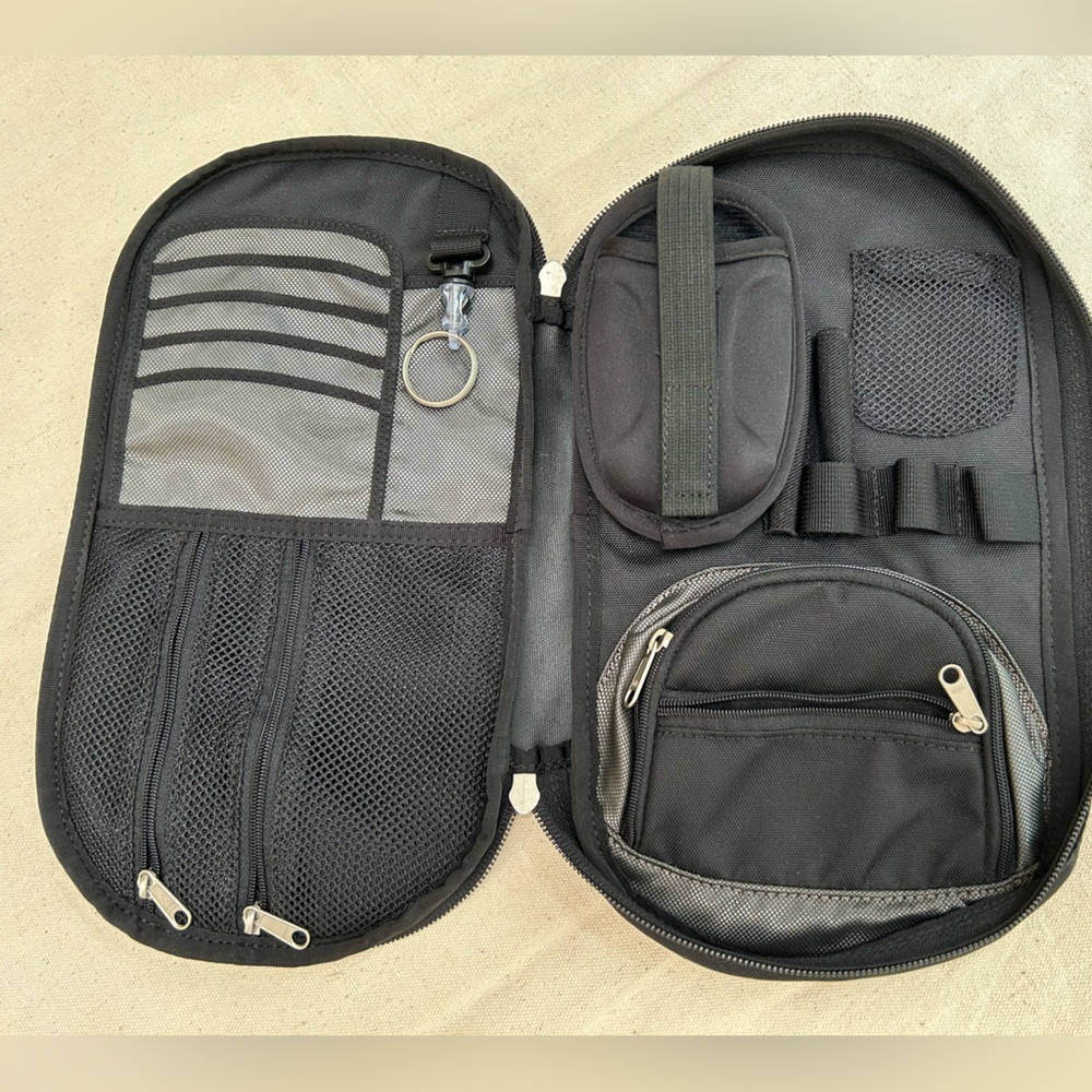 Northface: great gift!! organizer-cards/phone/keys/money/change/cords/chargers